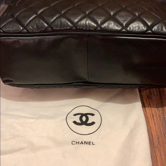 SOLD Chanel lambskin tote bag - Picture 10 of 10